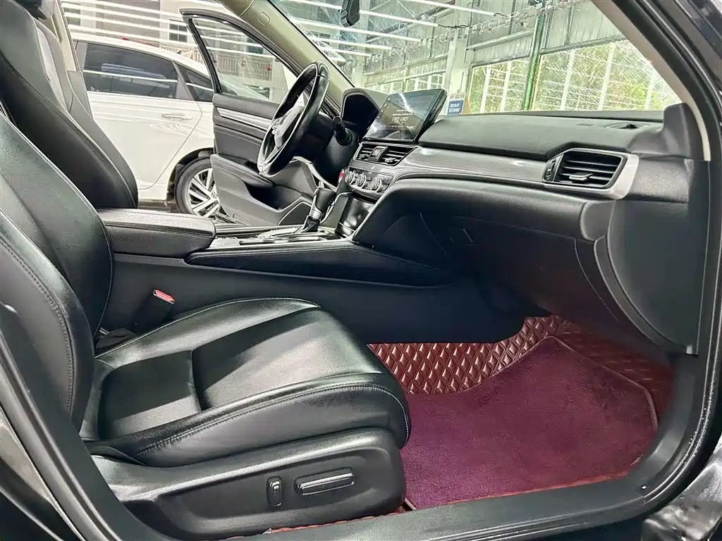 Honda Accord 2023 — фото 8