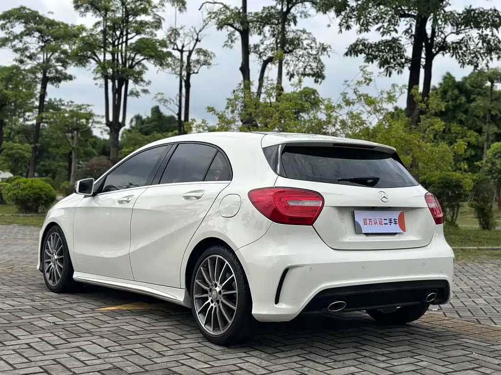 Mercedes-Benz A-Class 2015