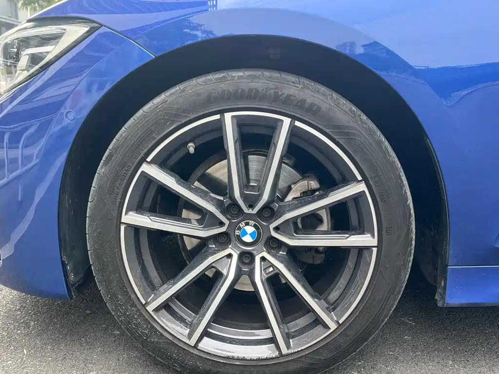 BMW 3 Series 2021 — фото 15