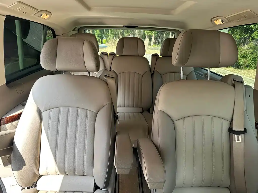 Mercedes-Benz Viano 2015 — фото 10