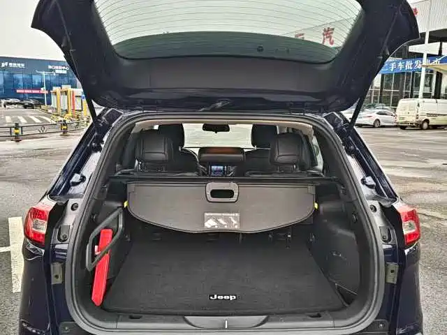 Jeep Cherokee 2016 — фото 15