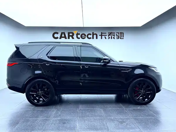 Land Rover Discovery 2024