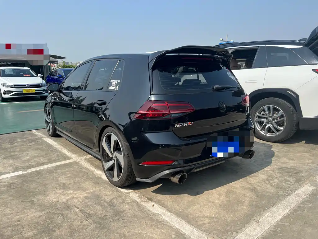 Volkswagen Golf GTI 2019 — фото 10