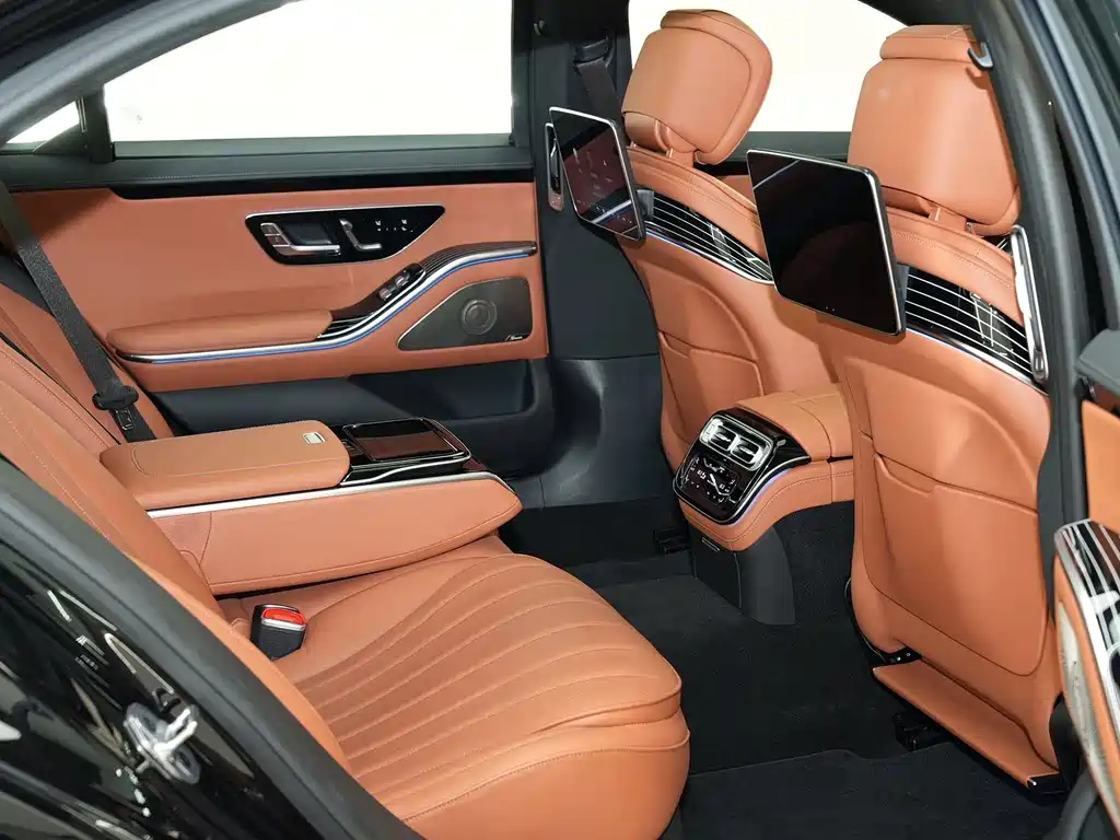 Mercedes-Benz S-Class 2024 — фото 18