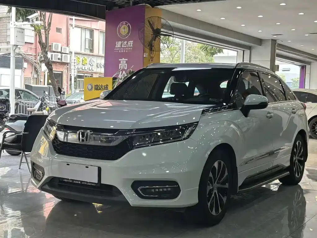 Honda Avancier 2017 — фото 1