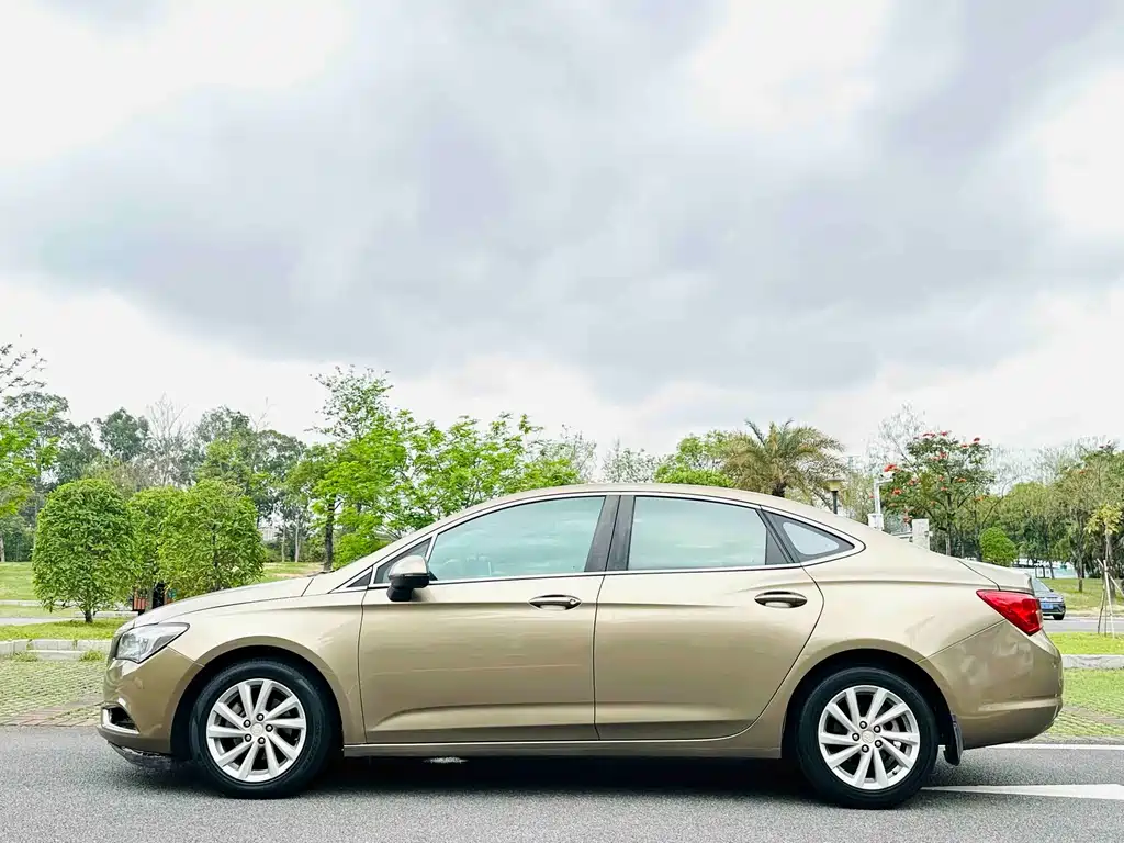 Buick Verano 2016 — фото 7