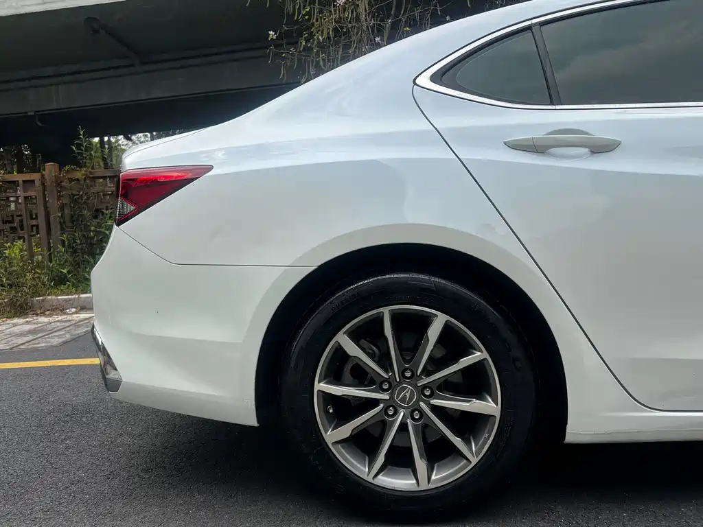Acura TLX-L 2018 — фото 11