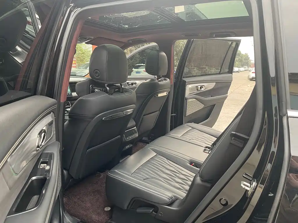 GAC Motor Trumpchi GS8 2023 — фото 7