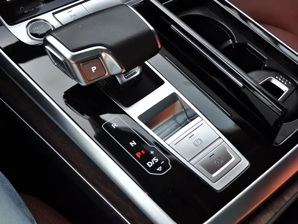 Audi Q7 2021 — фото 16