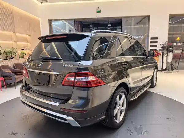 Mercedes-Benz M-Class 2015