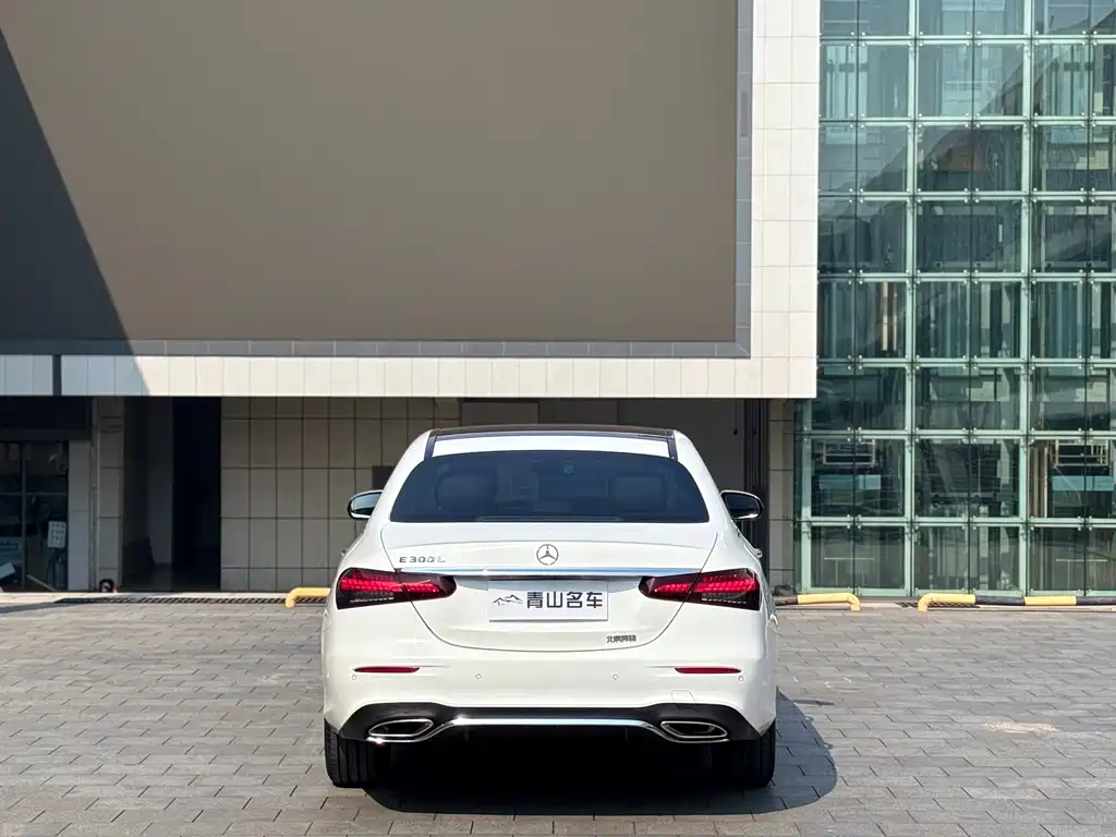Mercedes-Benz E-Class 2021 — фото 15