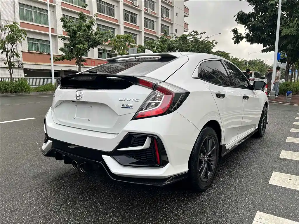 Honda Civic 2020 — фото 8
