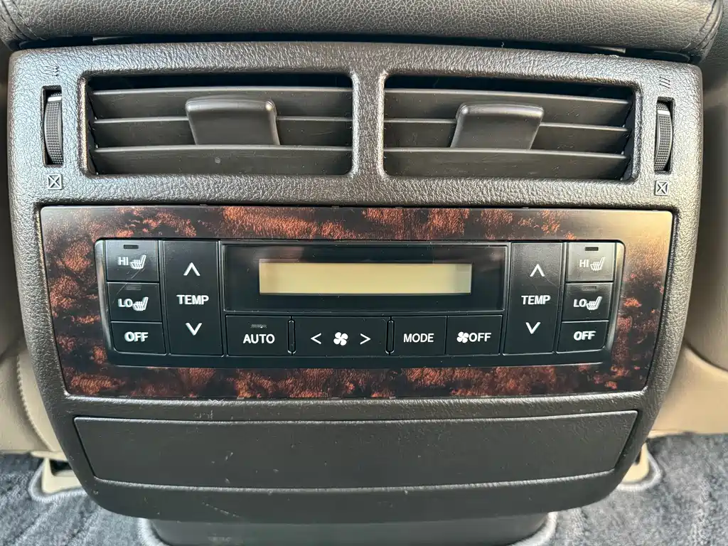Toyota Land Cruiser 2008 — фото 19
