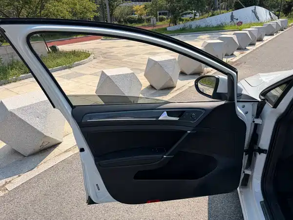 Volkswagen Golf 2020
