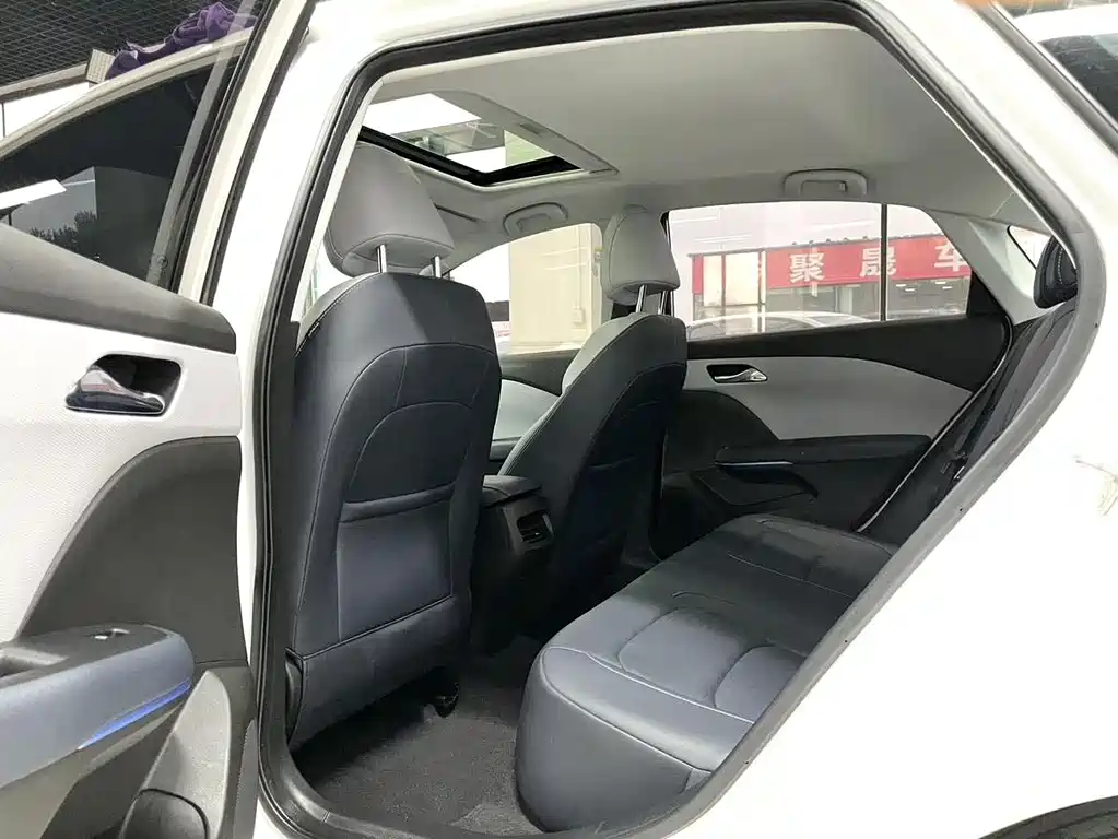 Chevrolet Monza 2023 — фото 10