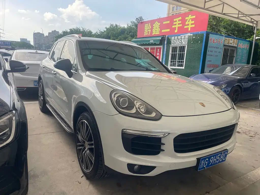 Porsche Cayenne 2015 — фото 3