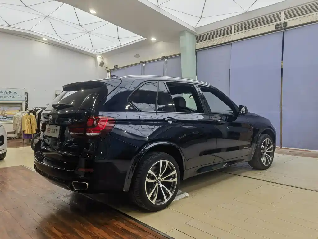 BMW X5 2018 — фото 14