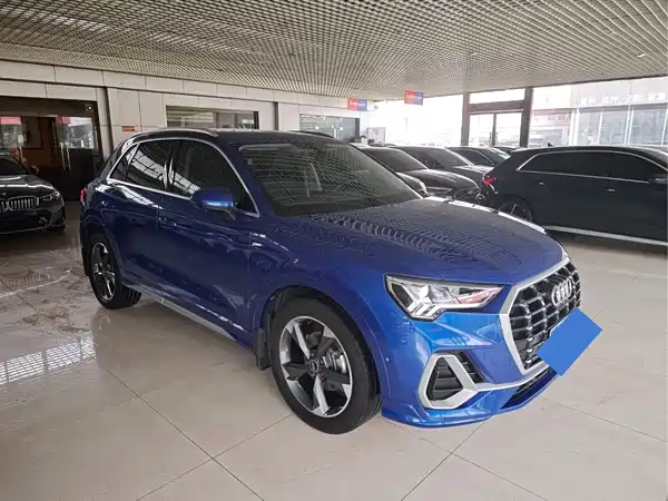 Audi Q3 2021
