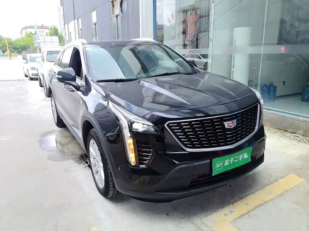 Cadillac XT4 2022 — фото 4