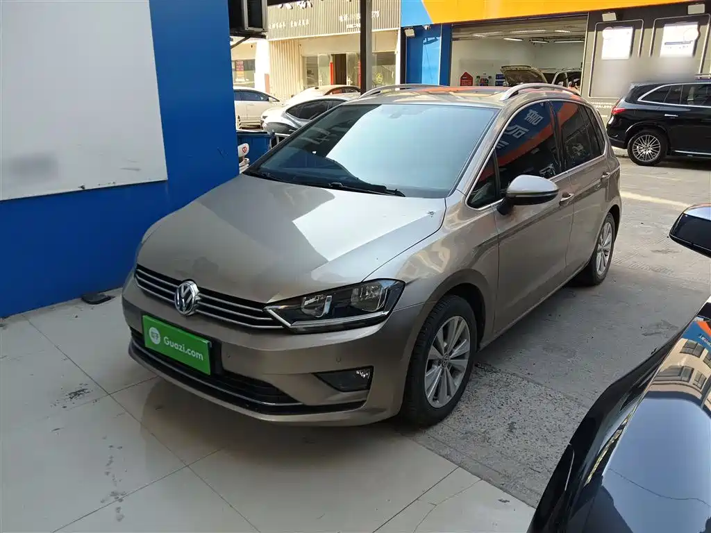 Volkswagen Golf Sportsvan 2018 — фото 1