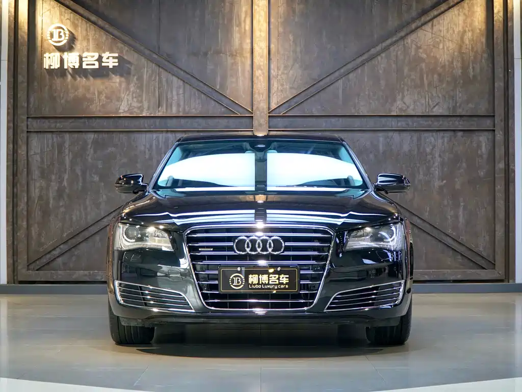 Audi A8 2013 — фото 2