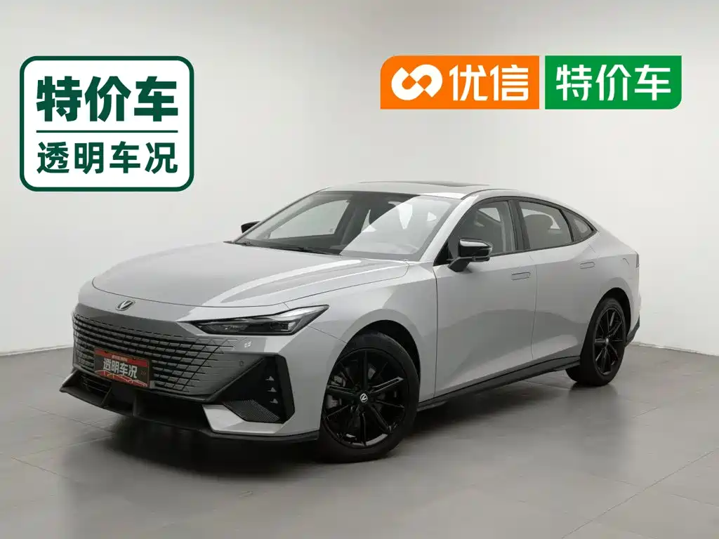 Changan UNI-V Smart Electric Idd 2023 — фото 1