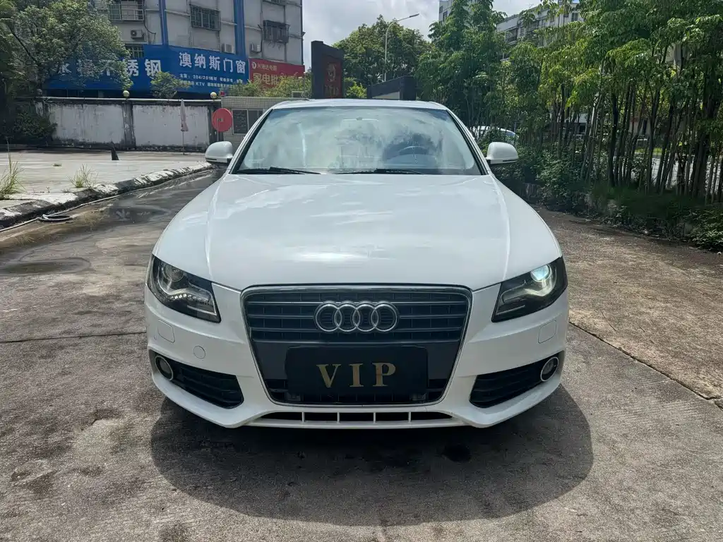 Audi A4L 2015
