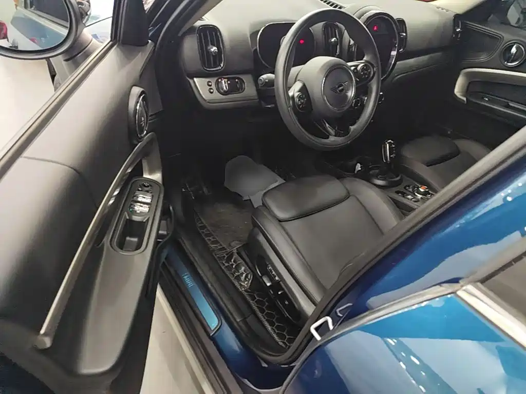 MINI Countryman 2021 — фото 16