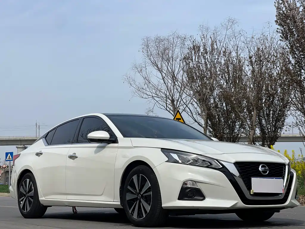 Nissan Teana 2022 — фото 3