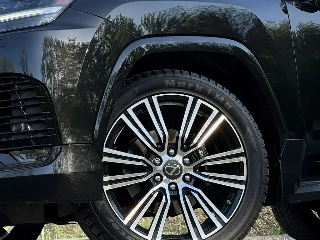 Lexus LX 2024 — фото 13