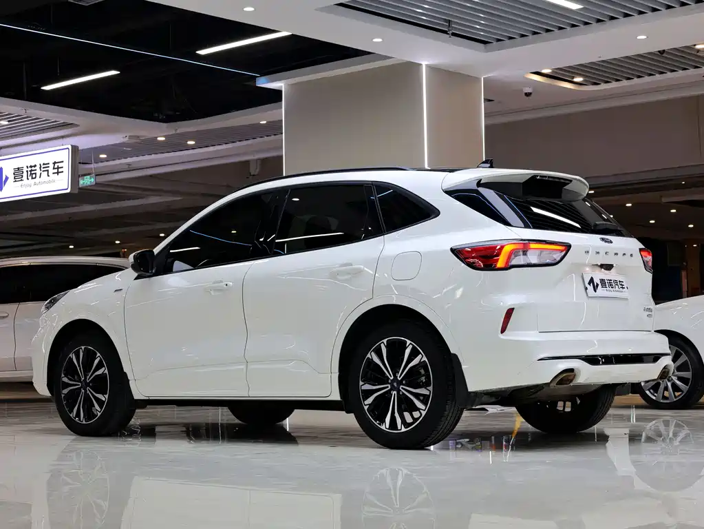 Ford Escape 2021 — фото 4