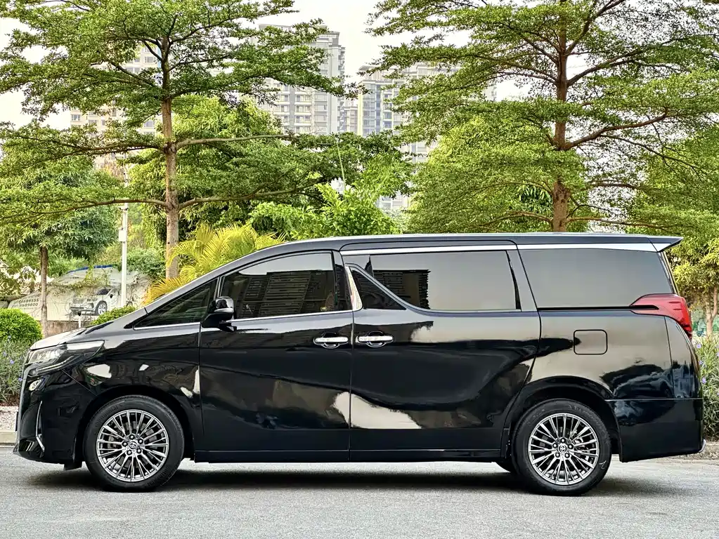 Toyota Alphard 2019 — фото 4