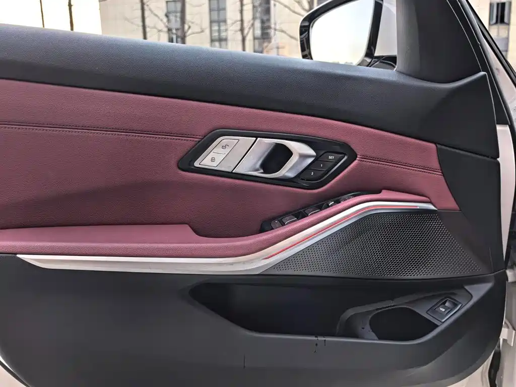 BMW 3 Series 2022 — фото 13