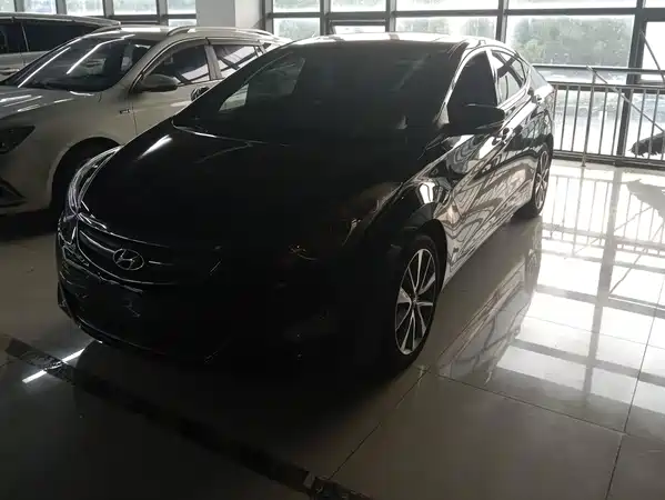 Hyundai Elantra Langdong 2015