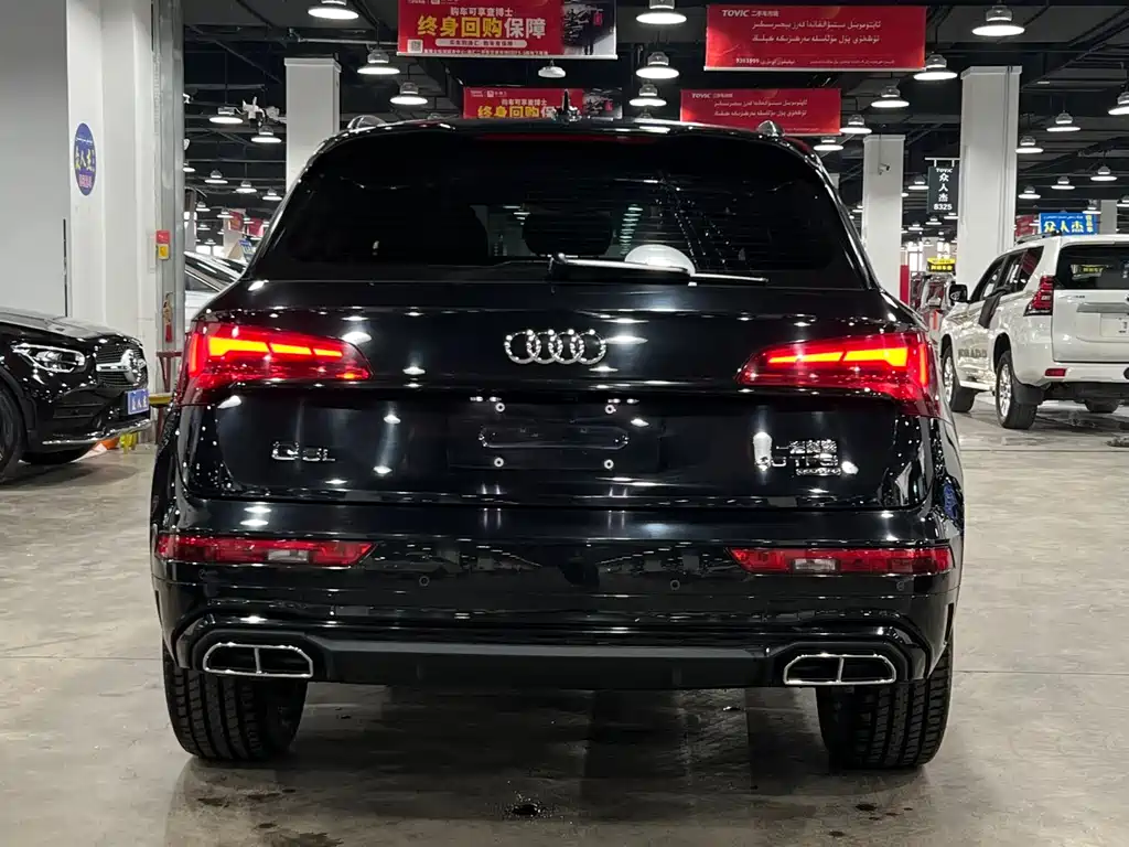 Audi Q5L 2023 — фото 4