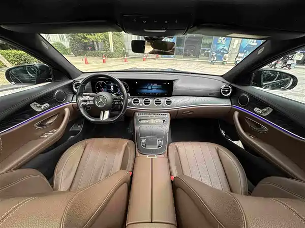 Mercedes-Benz E-Class 2021