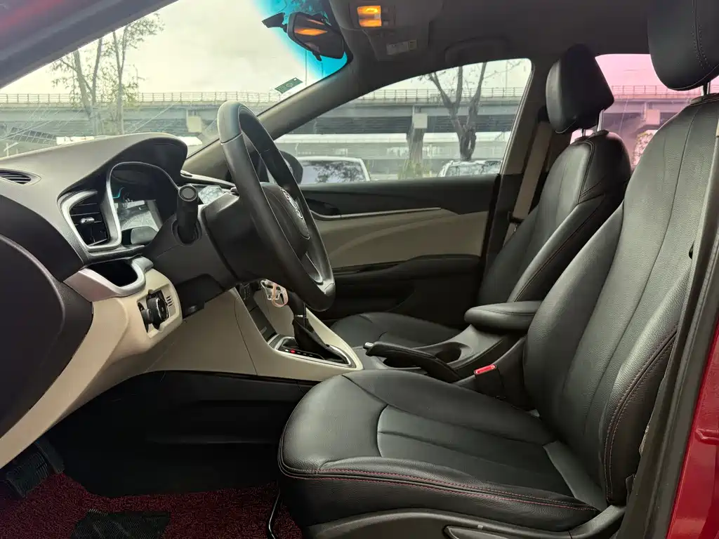 Buick Excelle GT 2019 — фото 10