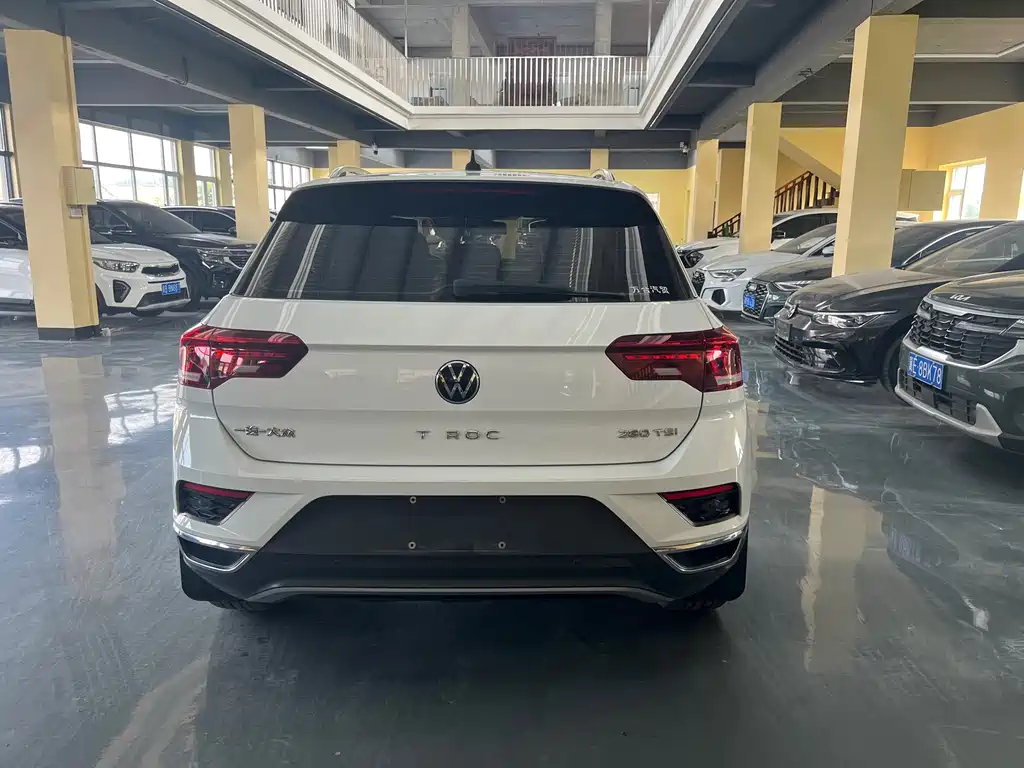 Volkswagen T-Roc 2022 — фото 6