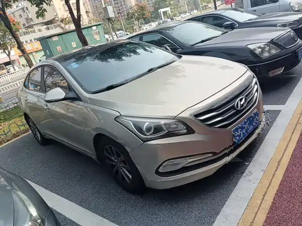 Hyundai Mistra 2014