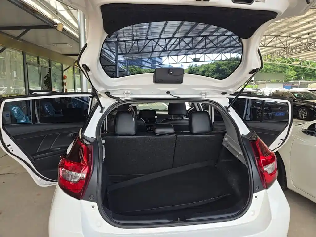 Toyota Vios FS 2021 — фото 19