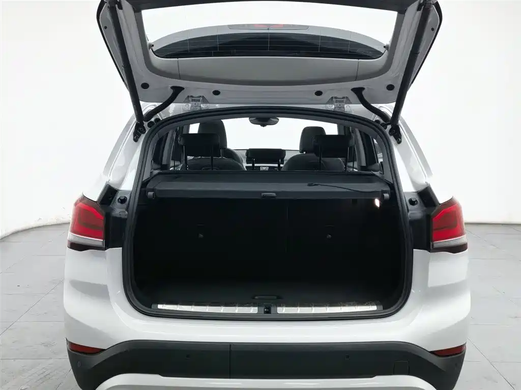 BMW X1 2021 — фото 16