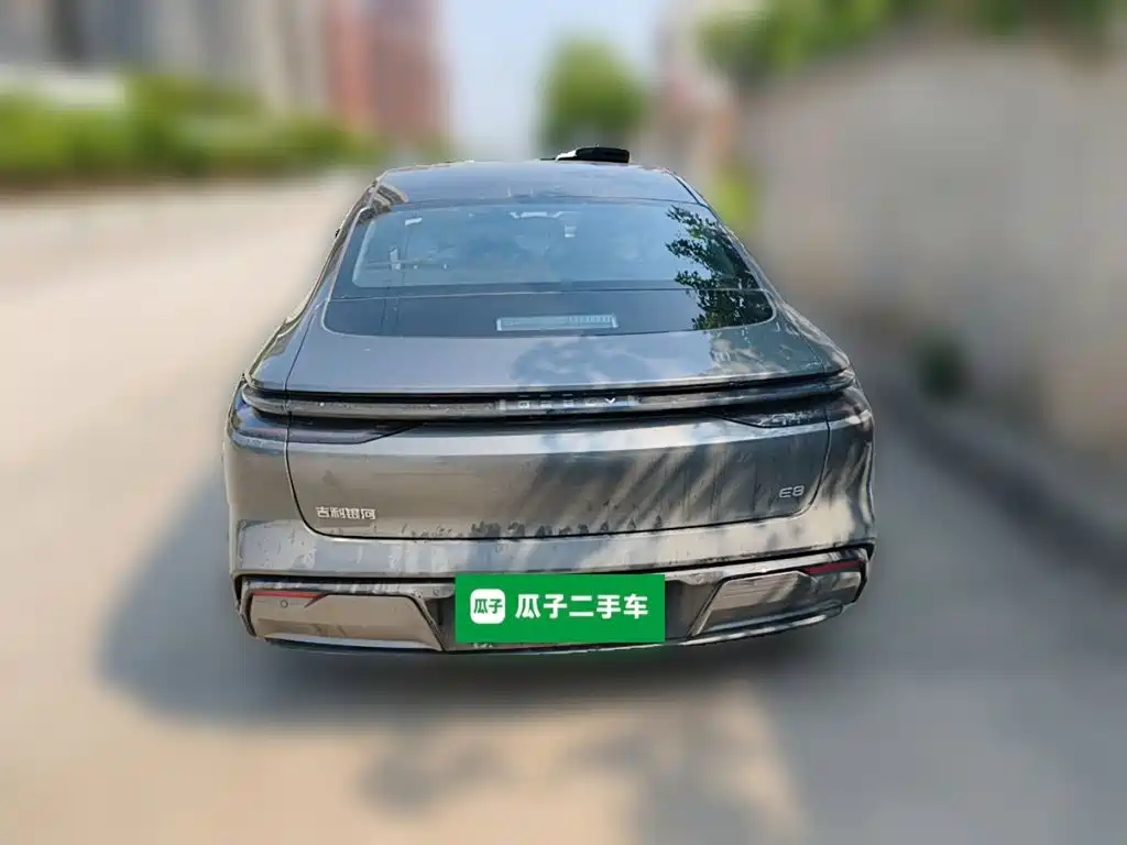 Geely Galaxy E8 2025 — фото 3