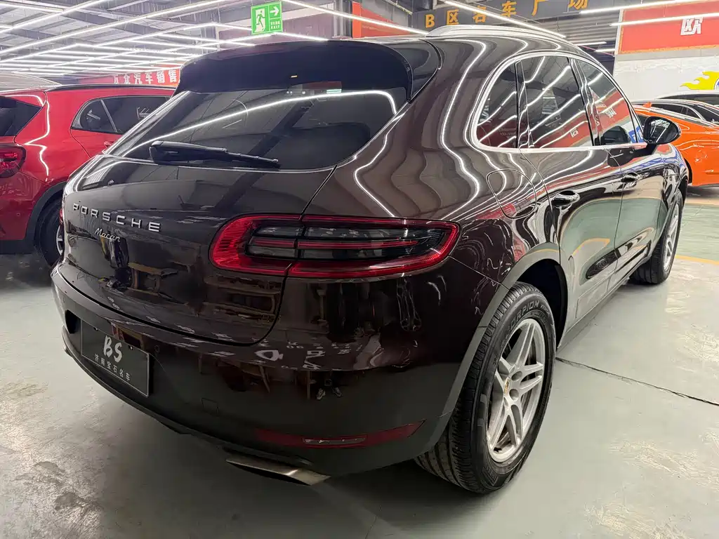 Porsche Macan 2016 — фото 13
