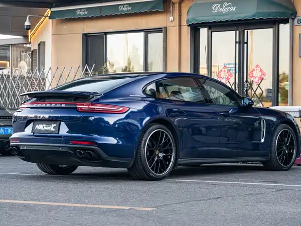 Porsche Panamera 2019