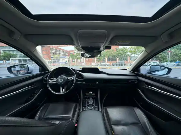 Mazda 3 Axela 2021