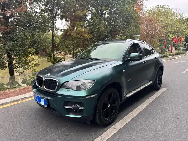 BMW X6 2011
