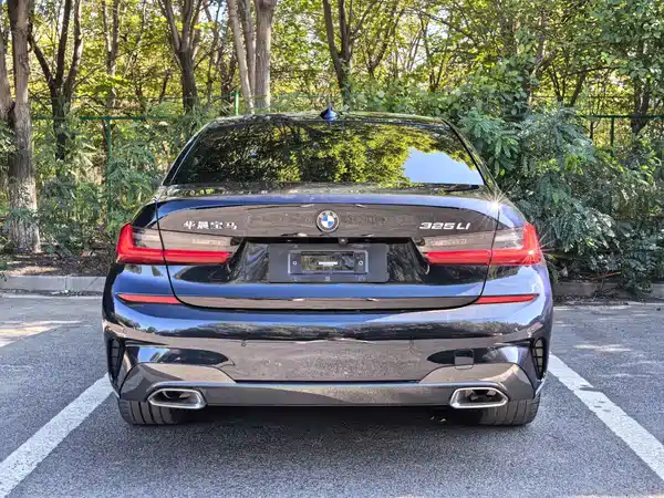 BMW 3 Series 2022