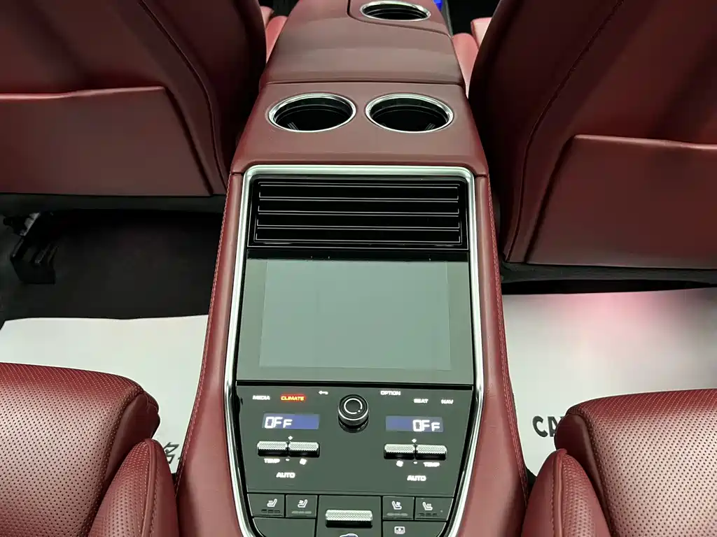 Porsche Panamera 2022 — фото 20