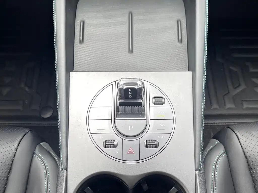 BYD Seal 06 2025 — фото 13