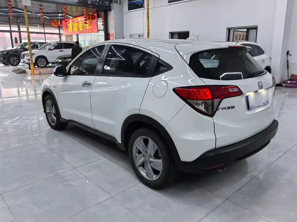 Honda Vezel 2021 — фото 7